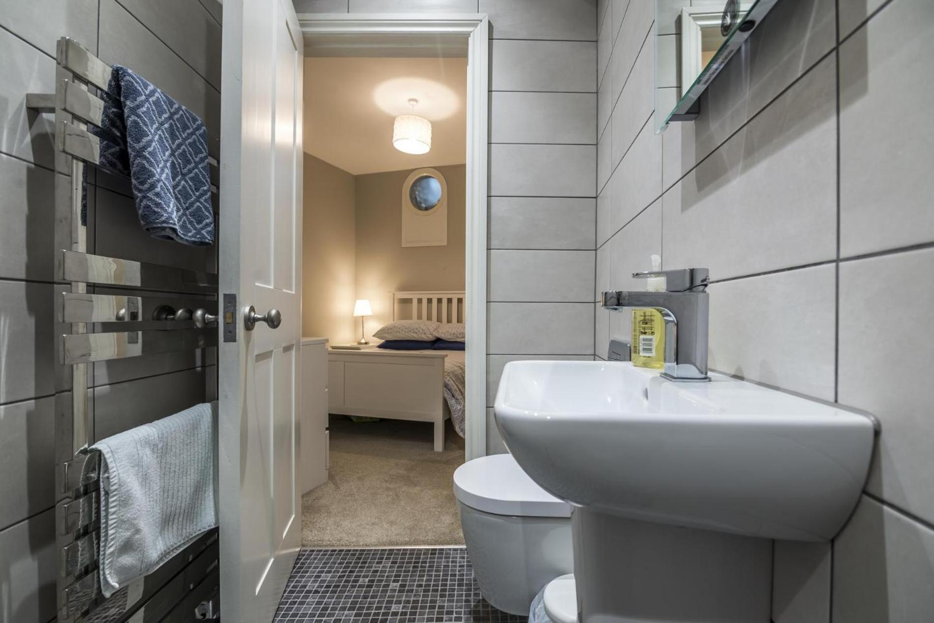 Sea Legs - 2 Bedroom Apartment - 텐비 외부 사진